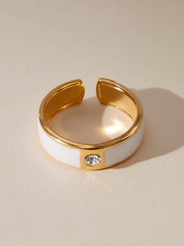 displaying white enamel ring