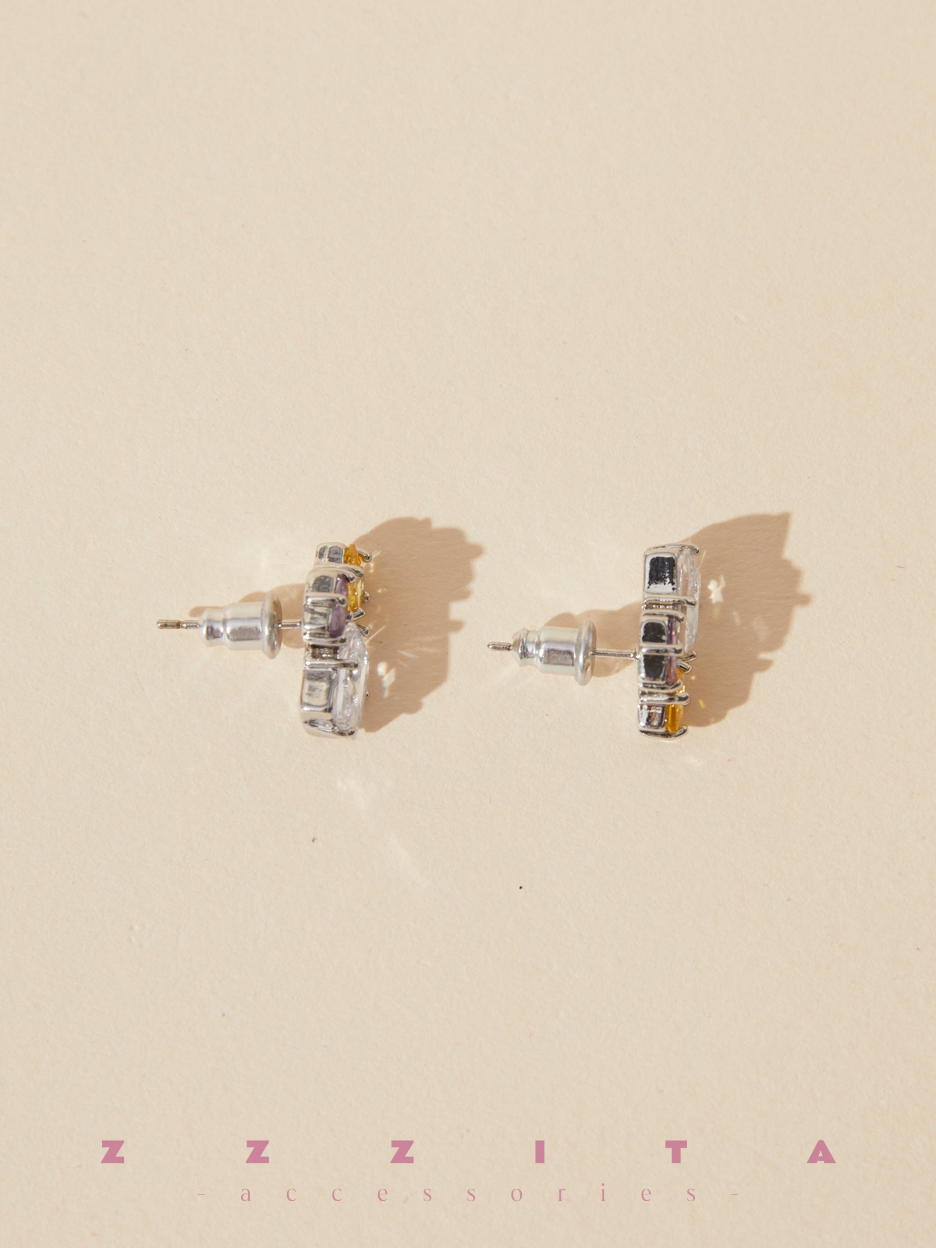 side of Square Contrast Earrings